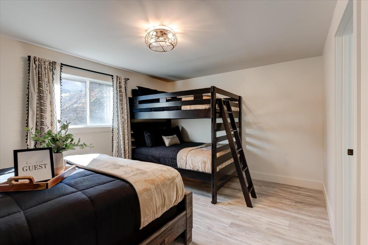 סביירוויל The Pet Friendly Cub Cabin מראה חיצוני תמונה