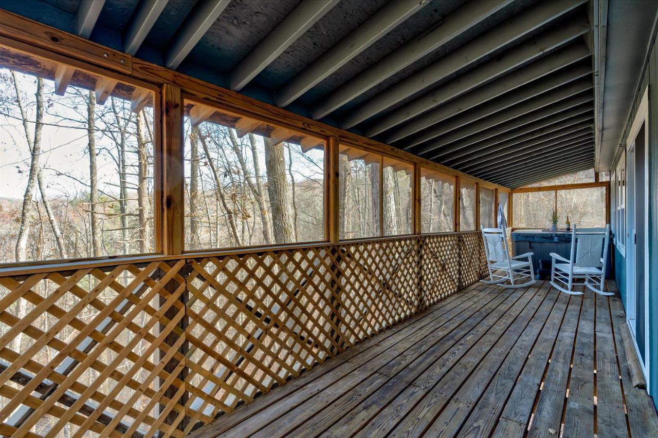 סביירוויל The Pet Friendly Cub Cabin מראה חיצוני תמונה