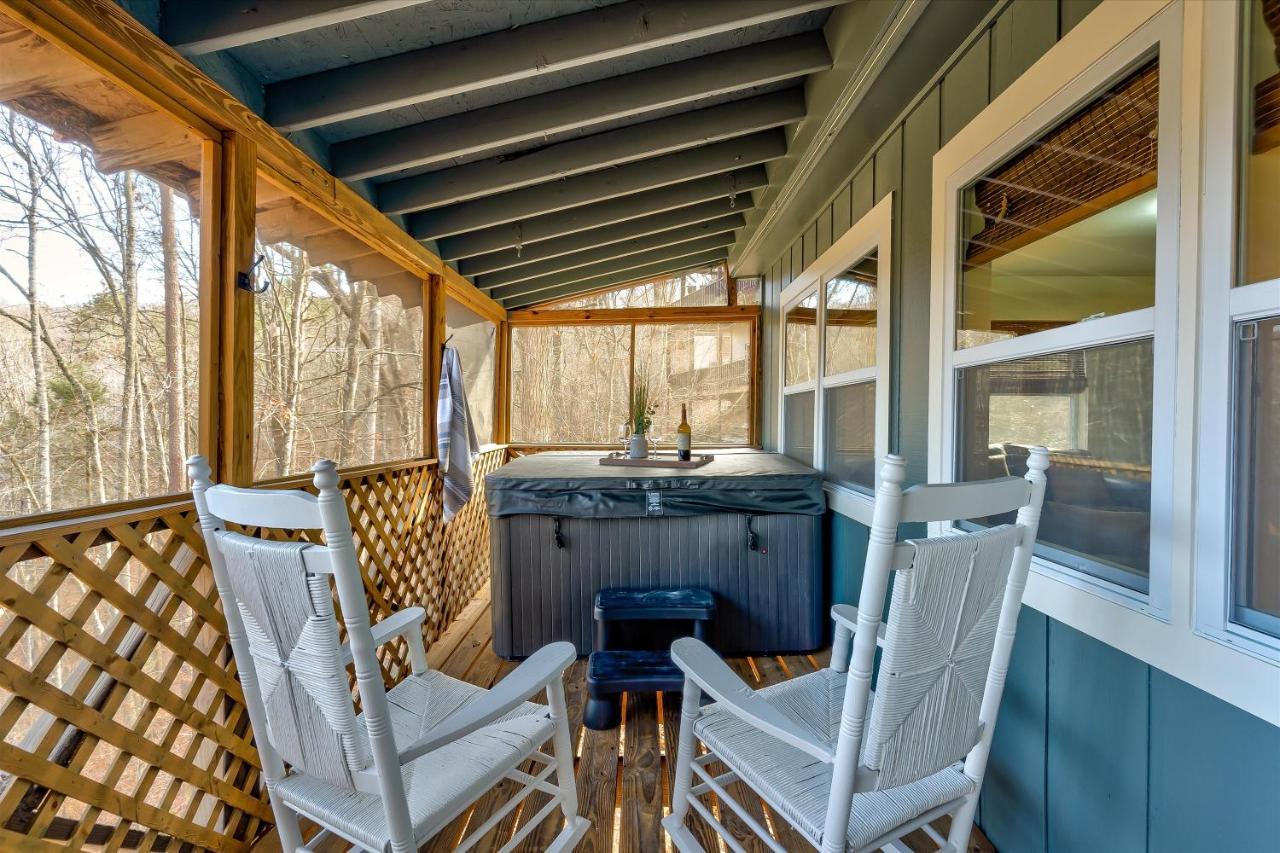 סביירוויל The Pet Friendly Cub Cabin מראה חיצוני תמונה