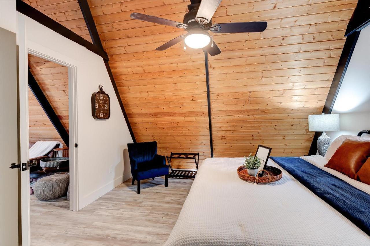 סביירוויל The Pet Friendly Cub Cabin מראה חיצוני תמונה
